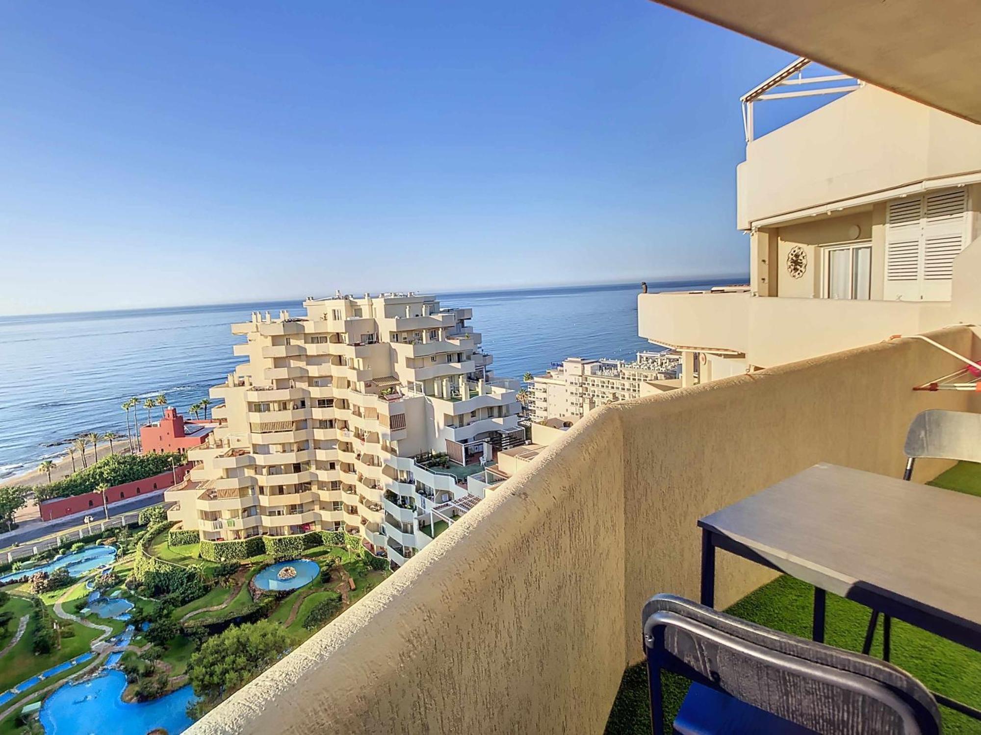 Benalbeach Apartamento Con Vistas Maravillosas Малага Екстериор снимка
